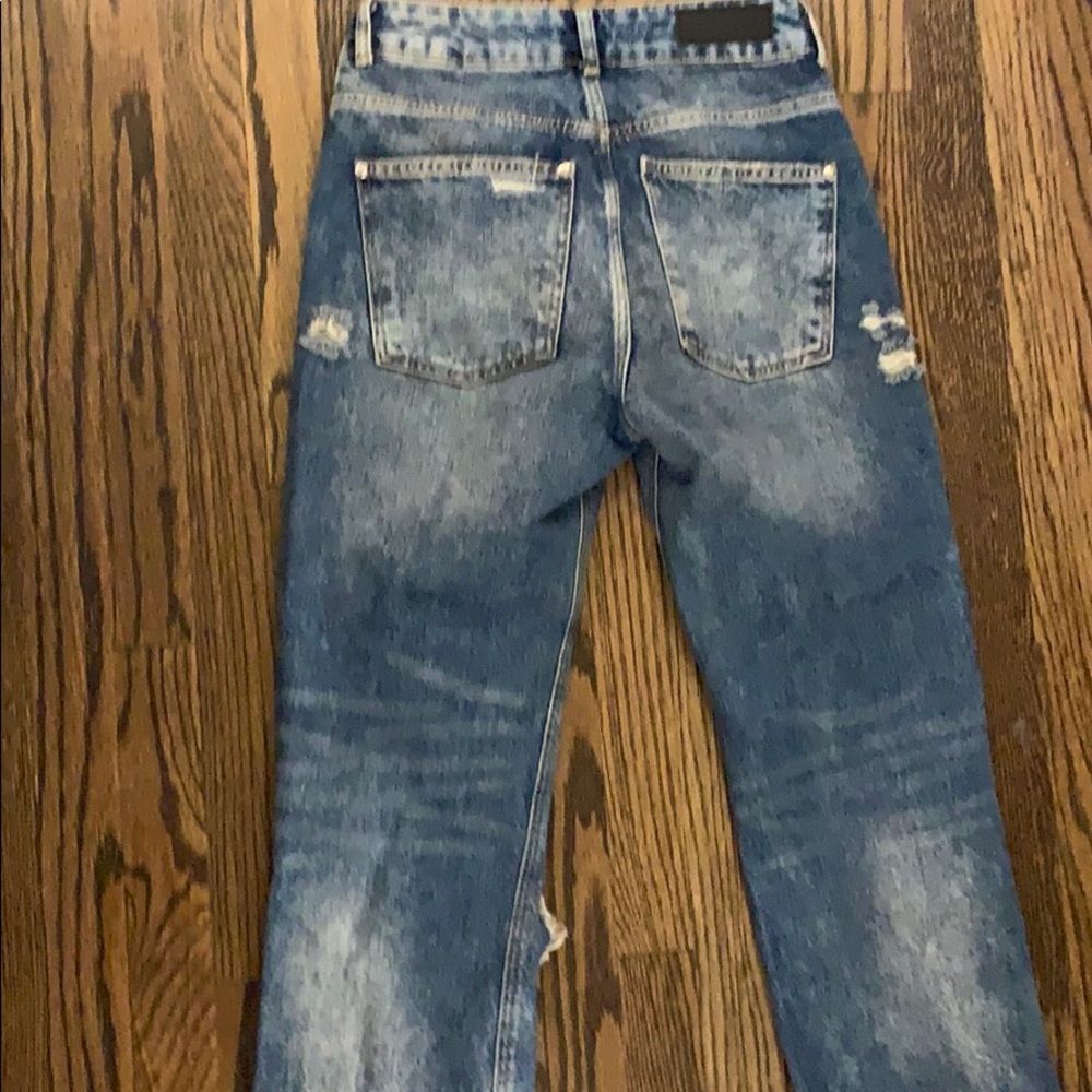Jeans - Picture 2 of 3